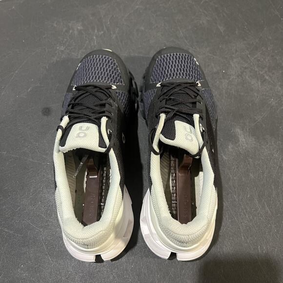 On Running Cloudflyer II Shoes Womens 10 Black Mesh Swiss Engineering Comfort - Picture 8 of 10